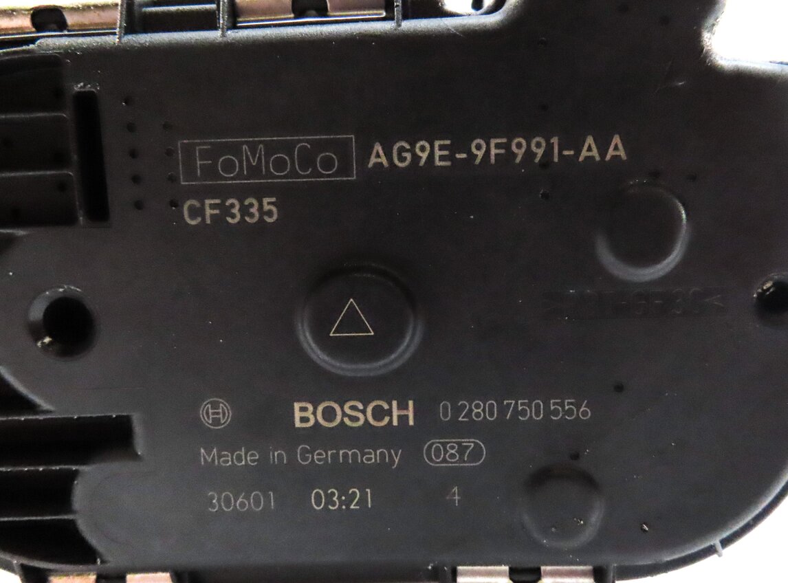 Thumbnail 6: 2012-2015 LAND ROVER LR2 / RANGE ROVER EVOQUE (L538) 2.0L TURBO THROTTLE BODY