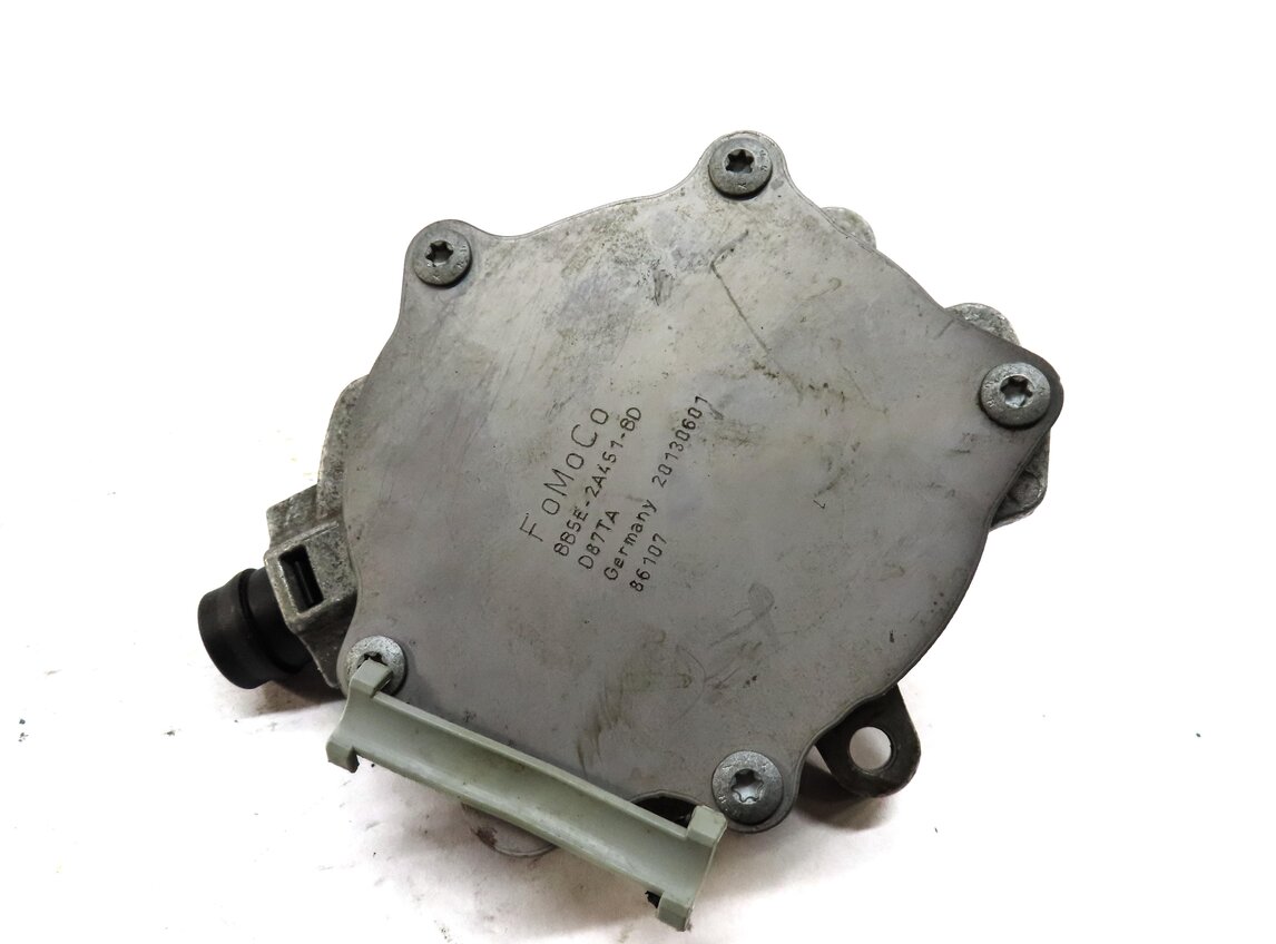 Thumbnail 5: 12-17 JAGUAR XE XF / RANGE ROVER EVOQUE DISCOVERY LR2 - 2.0L BRAKE VACUUM PUMP