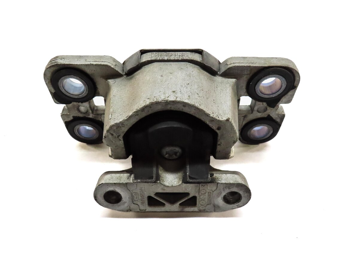 2013 RANGE ROVER EVOQUE (L538) 2.0L TURBO ENGINE AUTO TRANSMISSION MOUNT BRACKET