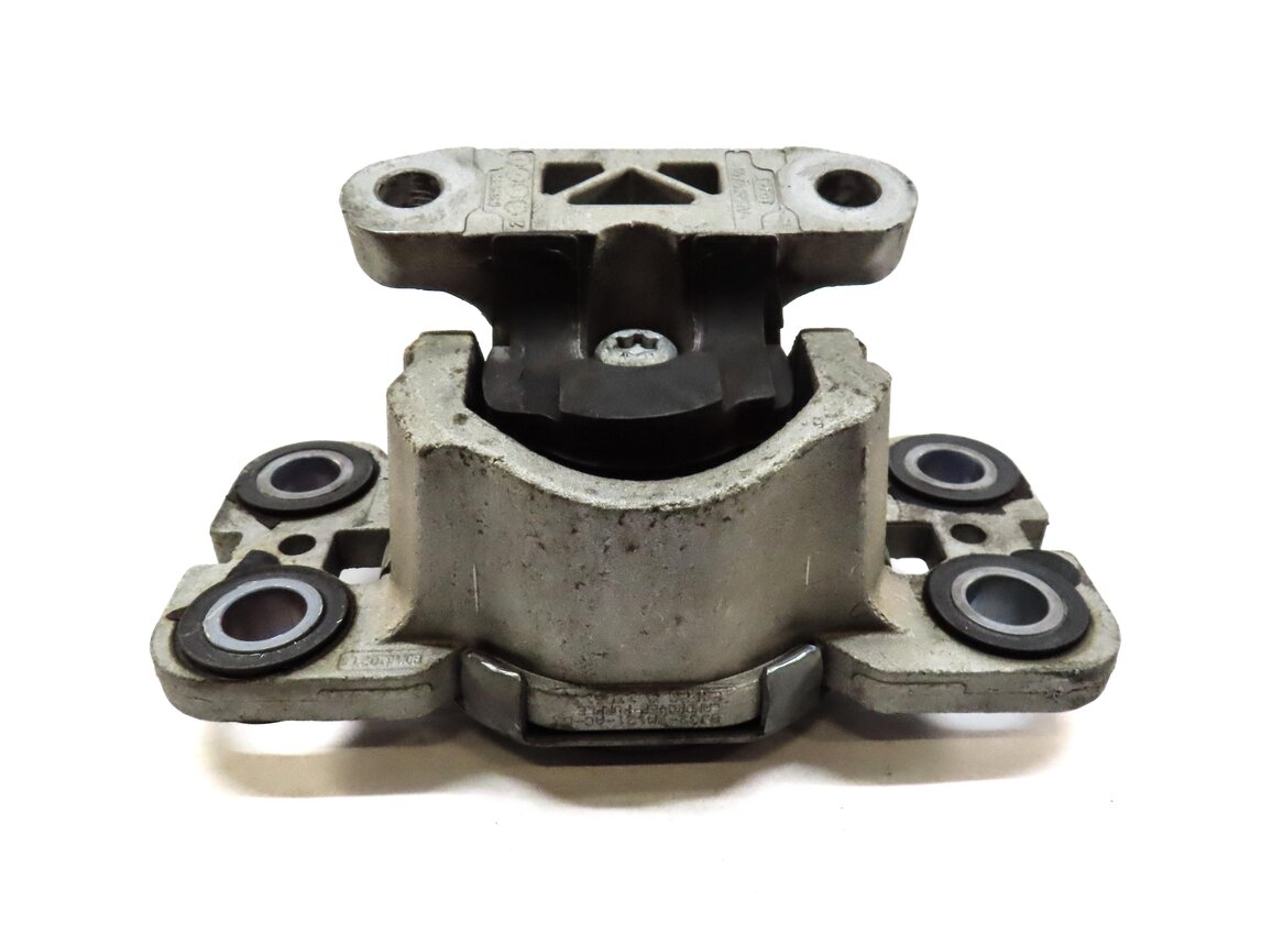 Thumbnail 4: 2013 RANGE ROVER EVOQUE (L538) 2.0L TURBO ENGINE AUTO TRANSMISSION MOUNT BRACKET