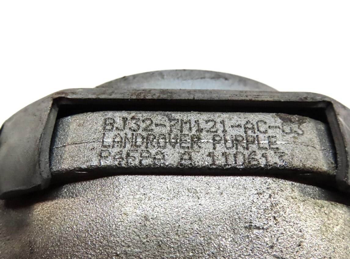 Thumbnail 5: 2013 RANGE ROVER EVOQUE (L538) 2.0L TURBO ENGINE AUTO TRANSMISSION MOUNT BRACKET