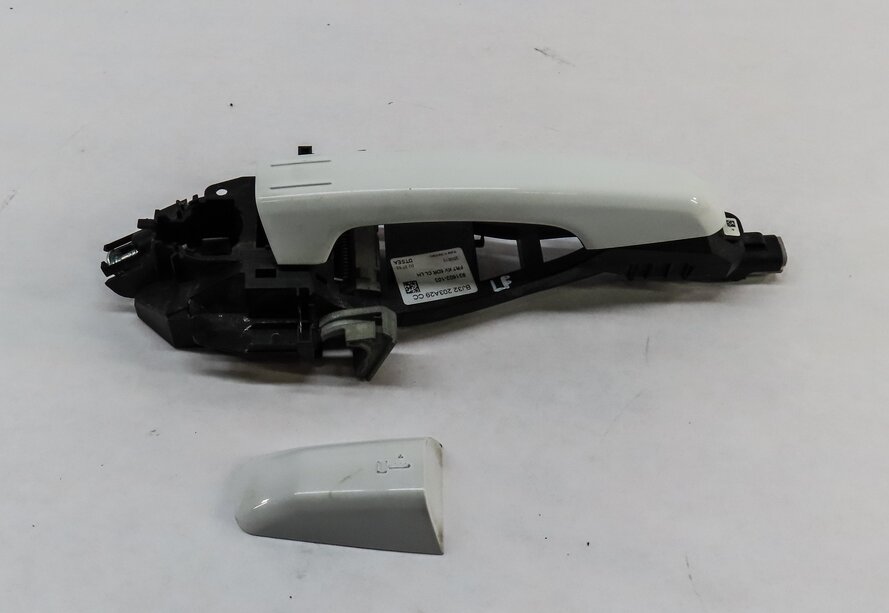 Thumbnail 2: 12-17 RANGE ROVER SPORT EVOQUE (L405 L494 L538) DRIVER PASSIVE DOOR HANDLE WHITE