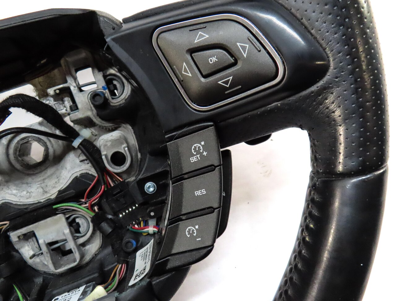 Thumbnail 13: 12-19 RANGE ROVER EVOQUE (L538) DRIVER HEATED SPORT STEERING w/ SWITCH BUTTONS