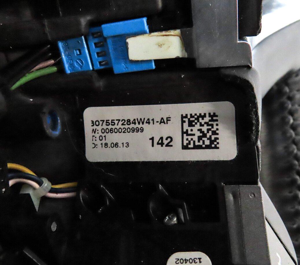 Thumbnail 16: 12-19 RANGE ROVER EVOQUE (L538) DRIVER HEATED SPORT STEERING w/ SWITCH BUTTONS