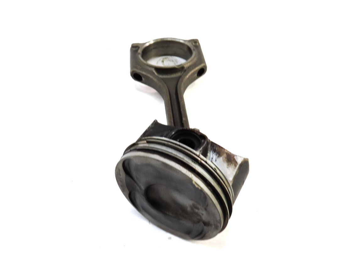 Thumbnail 3: 2013 LAND RANGE ROVER EVOQUE (L538) 2.0L TURBO ENGINE CONNECTING ROD & PISTON