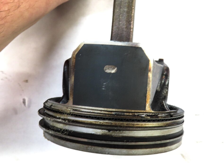 Thumbnail 6: 2013 LAND RANGE ROVER EVOQUE (L538) 2.0L TURBO ENGINE CONNECTING ROD & PISTON