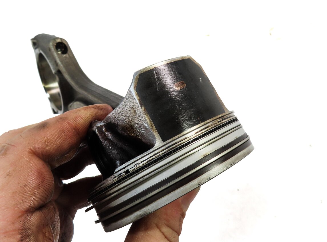 Thumbnail 5: 2013 LAND RANGE ROVER EVOQUE (L538) 2.0L TURBO ENGINE CONNECTING ROD & PISTON