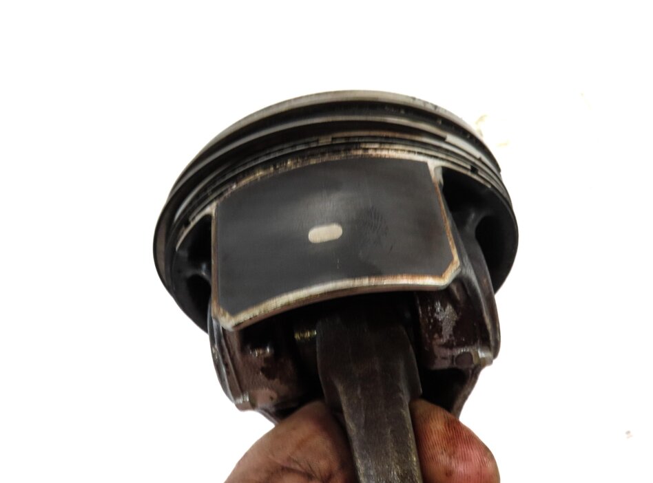 Thumbnail 6: 2013 LAND RANGE ROVER EVOQUE (L538) 2.0L TURBO ENGINE CONNECTING ROD & PISTON