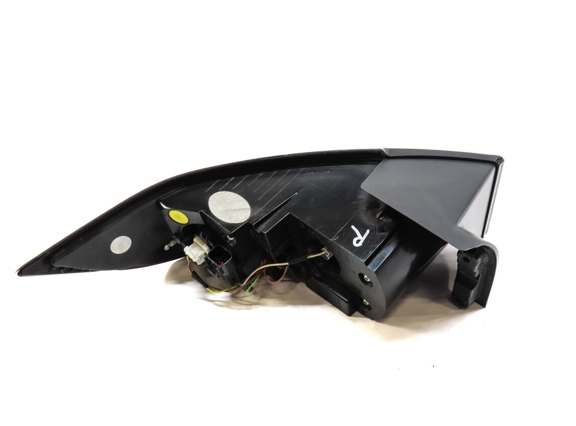 Thumbnail 4: 2012-2015 RANGE ROVER EVOQUE (L538) RIGHT PASSENGER TAILLIGHT BRAKE LIGHT LAMP