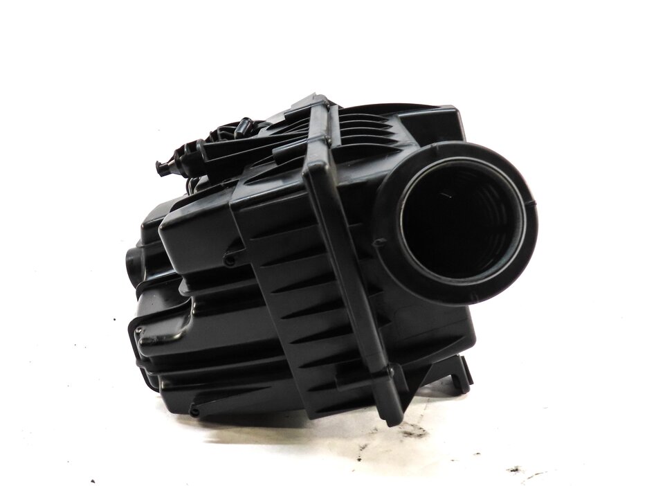 Thumbnail 2: 2012-2013 RANGE ROVER EVOQUE (L538) AIR FILTER BOX AIR CLEANER HOUSING