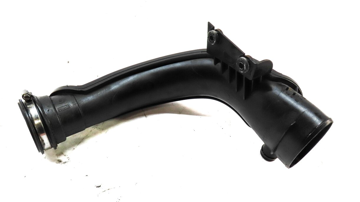 Thumbnail 4: 2013 LAND RANGE ROVER EVOQUE (L538) 2.0L TURBO ENGINE AIR INTAKE OUTLET TUBE