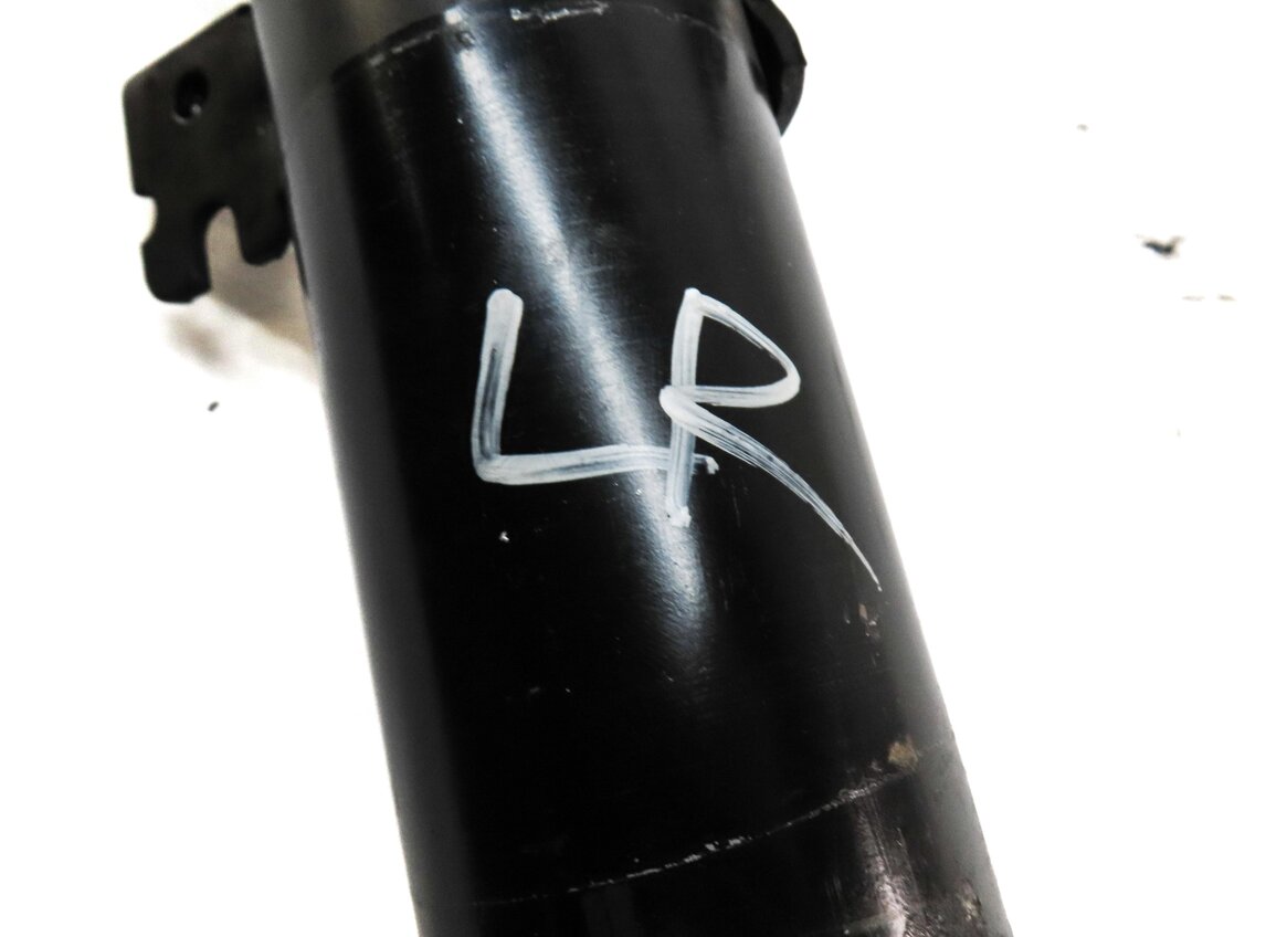 Thumbnail 8: 12-19 RANGE ROVER EVOQUE L538 REAR LEFT & RIGHT STANDARD SUSPENSION SHOCK STRUT