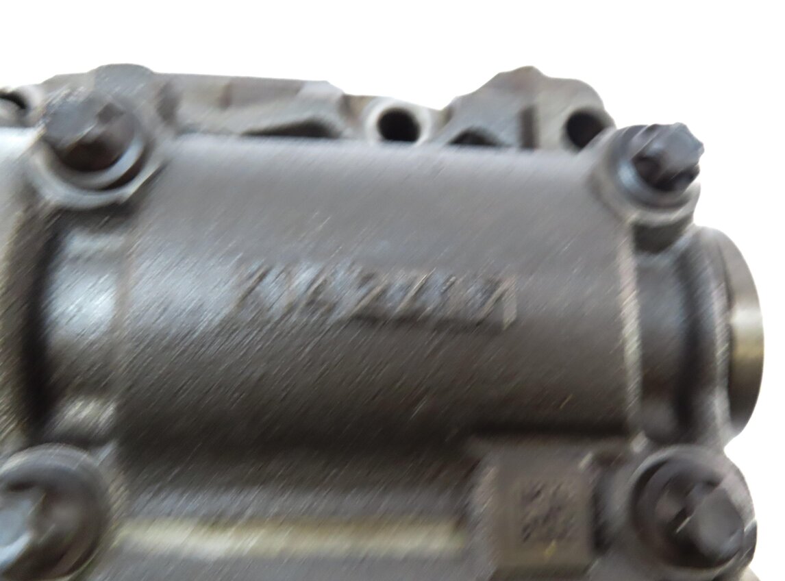 Thumbnail 7: 2013 LAND RANGE ROVER EVOQUE (L538) 2.0L TURBO ENGINE BALANCE SHAFT ASSEMBLY