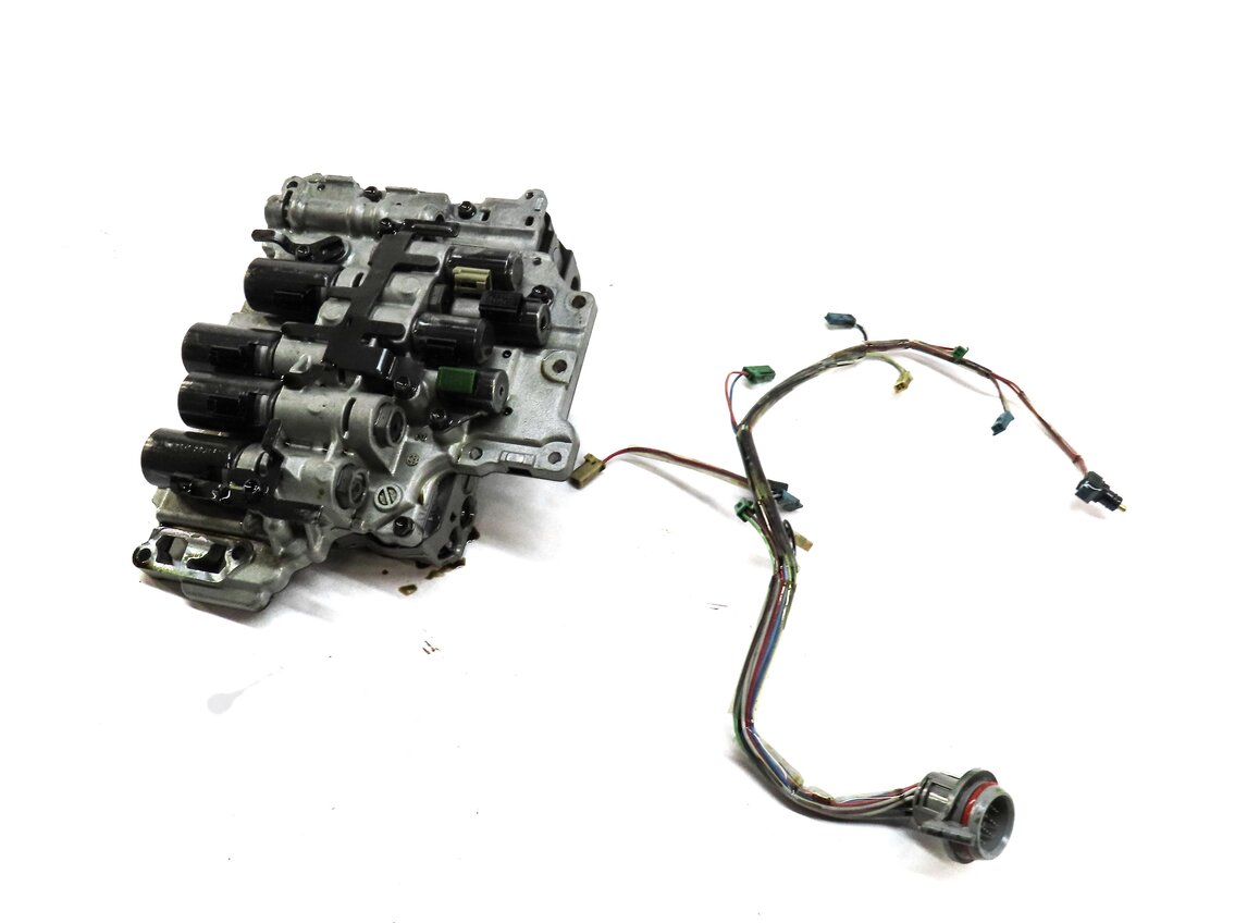 2012-2015 LAND ROVER LR2 RANGE ROVER EVOQUE (L538) AUTO TRANSMISSION VALVE BODY