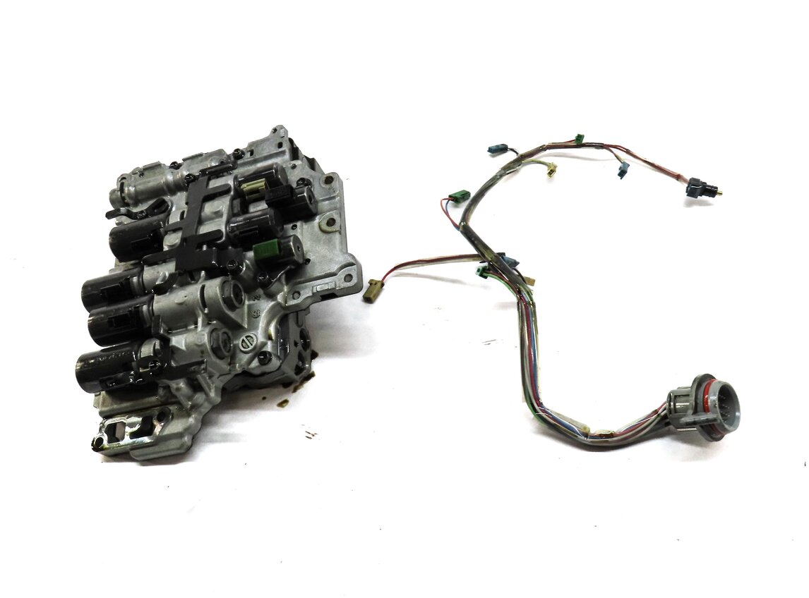 Thumbnail 2: 2012-2015 LAND ROVER LR2 RANGE ROVER EVOQUE (L538) AUTO TRANSMISSION VALVE BODY