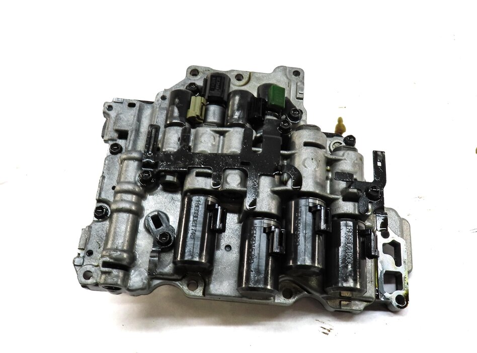 Thumbnail 4: 2012-2015 LAND ROVER LR2 RANGE ROVER EVOQUE (L538) AUTO TRANSMISSION VALVE BODY
