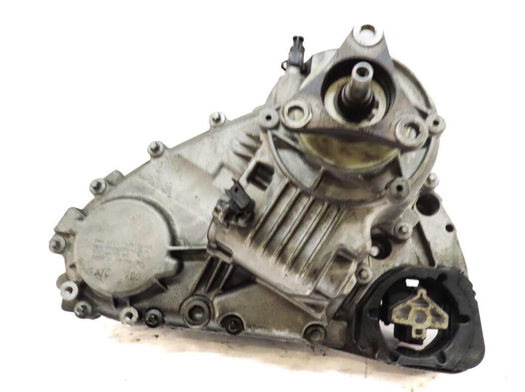 Thumbnail 2: 2008-2009 BMW X6 (E71) 4.4L TWIN TURBO - FRONT TRANSFER CASE ASSEMBLY