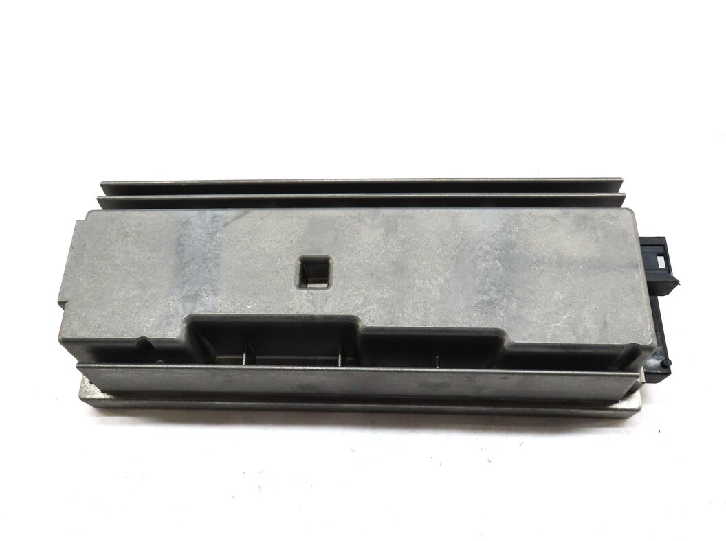 Thumbnail 2: 2009 BMW X6 (E71) RADIO STEREO SPEAKER LEAR PL6 TOP-HiFi AMPLIFIER 65129205185