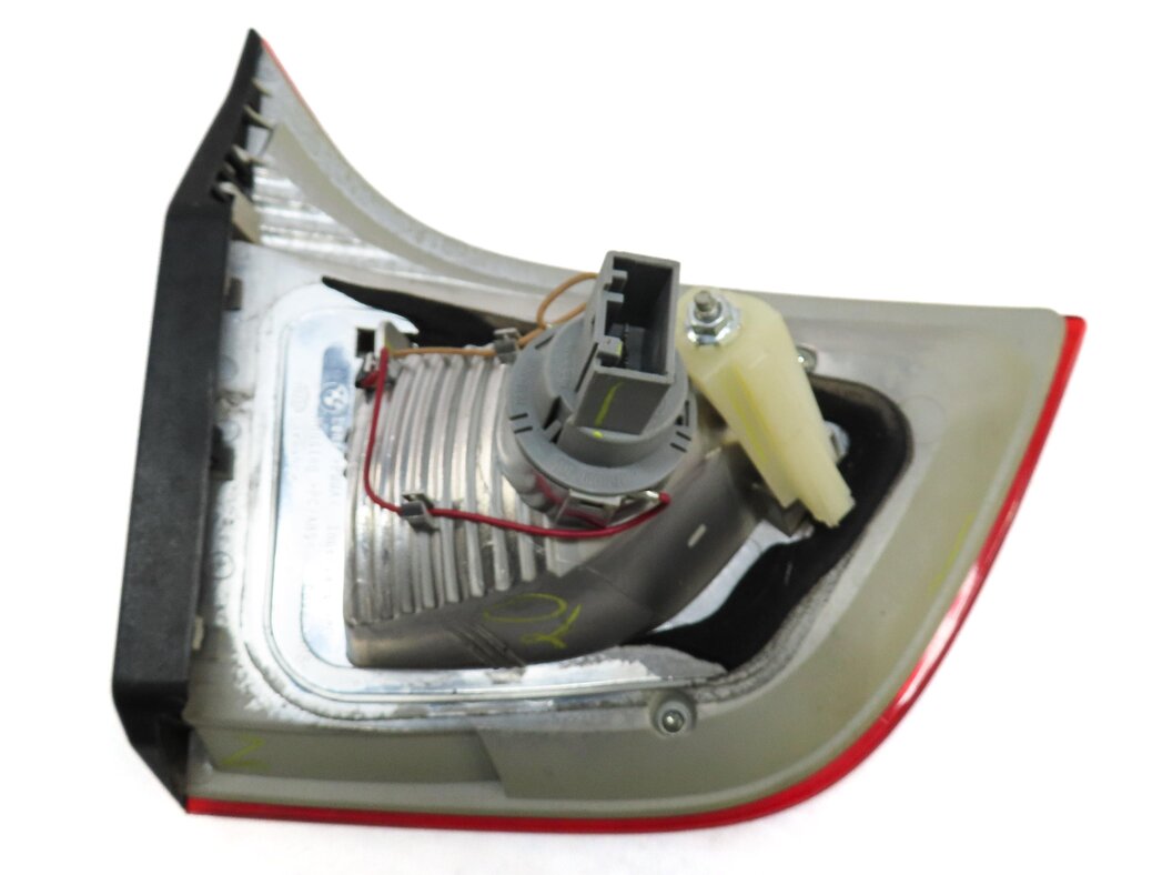 Thumbnail 4: 2008-2012 BMW X6 X6M (E71 E72) RIGHT PASSENGER REAR INNER TAILLIGHT LIGHT LAMP