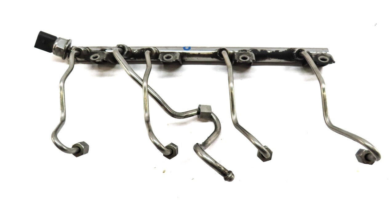 Thumbnail 5: 2009 BMW X6 E71 4.4L N63 TWIN TURBO ENGINE LEFT & RIGHT FUEL RAIL SET 2 w/ LINES