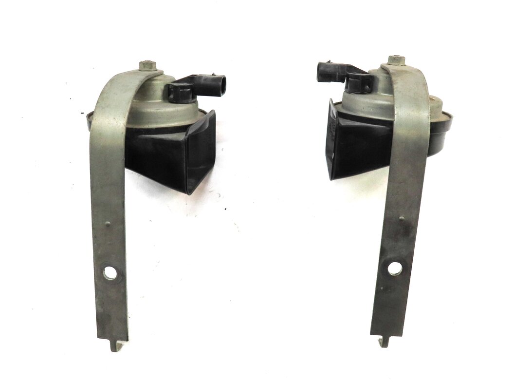 Thumbnail 3: 2007-2011 BMW X5 X6 (E70 E71 E72) HIGH & LOW TONE NOTE EMERGENCY SAFETY HORN SET
