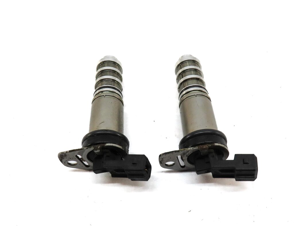 Thumbnail 2: 2009 BMW X6 (E71) 4.4L N63 TWIN TURBO ENGINE VANOS SOLENOID SET 2 11368605123