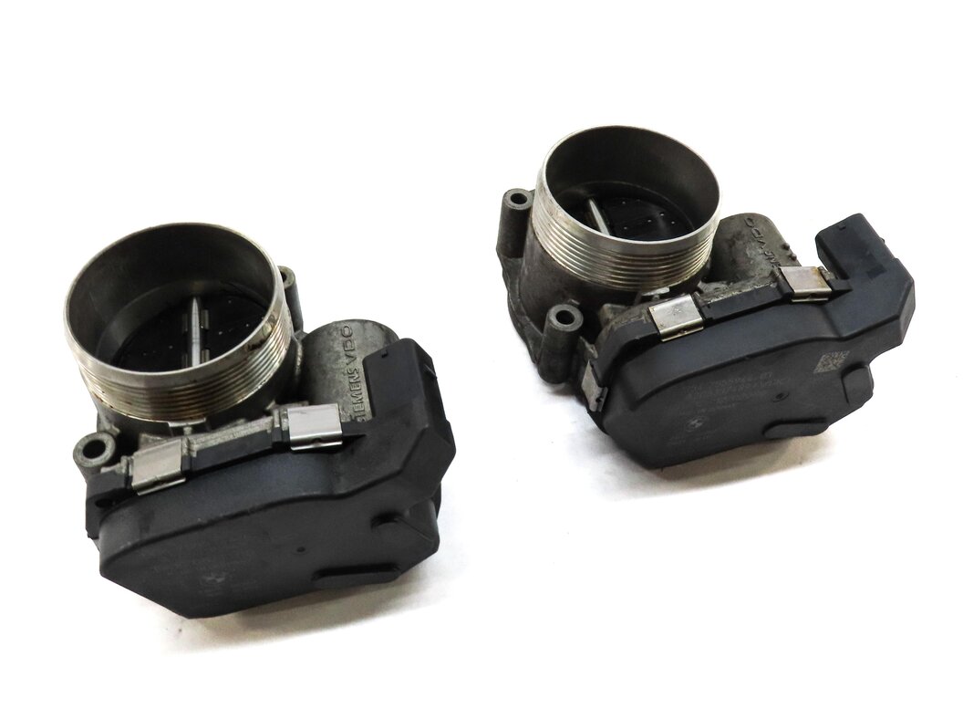 08-18 BMW 5 7 X5 X6 X5M X6M (F01 F10 F12 F15 F16) 4.4L N63 S63 THROTTLE BODY SET