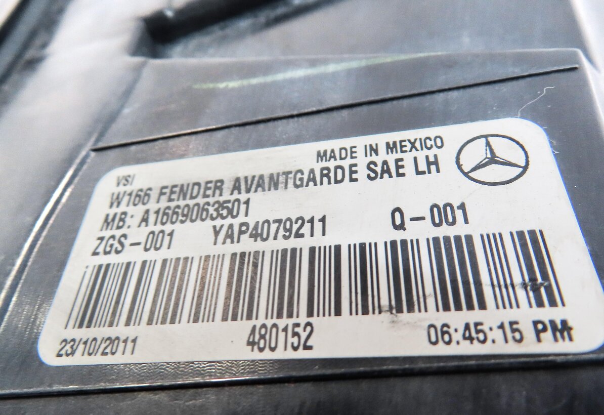 Thumbnail 5: 12-15 MERCEDES ML CLASS (W166) LEFT DRIVER REAR LED TAILLIGHT BRAKE LIGHT LAMP