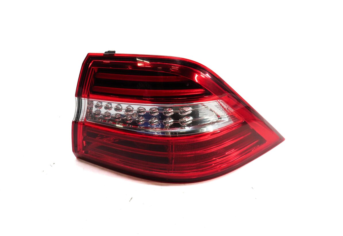 Thumbnail 2: 12-15 MERCEDES ML-CLASS (W166) REAR RIGHT PASSENGER LED TAILLIGHT BRAKE LIGHT