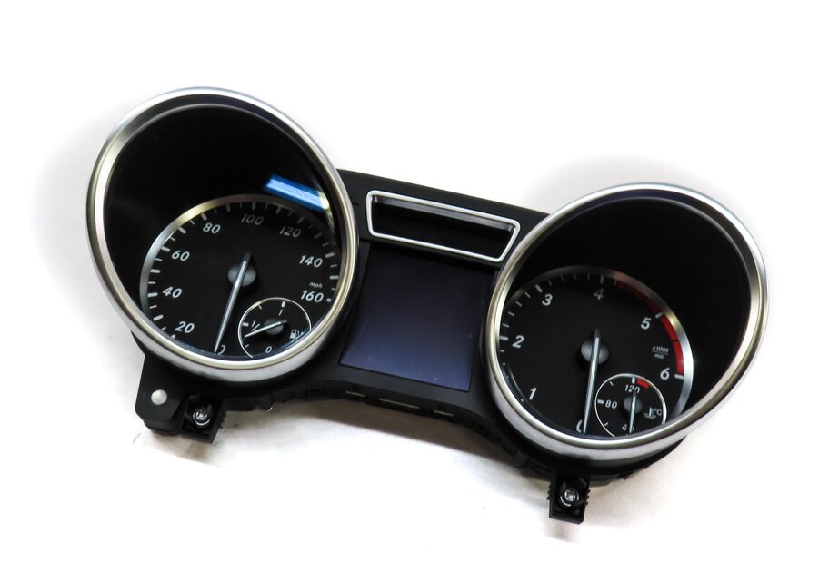 Thumbnail 1: 2012 MERCEDES ML350 (W166) 3.0L DIESEL AWD SPEEDOMETER INSTRUMENT CLUSTER (153k)