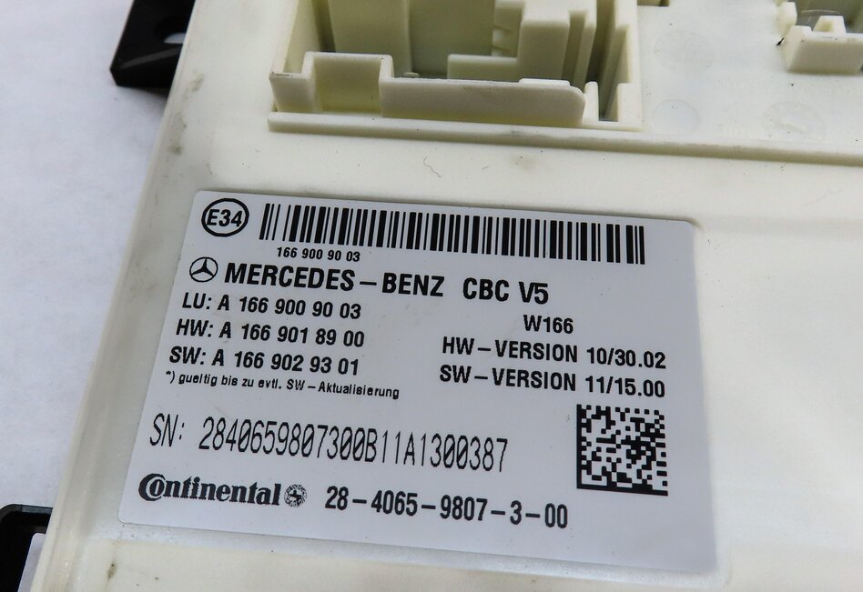 Thumbnail 4: 2012 MERCEDES ML350 ML550 ML63 (W166) FRONT SIGNAL ACQUISITION MODULE (SAM)