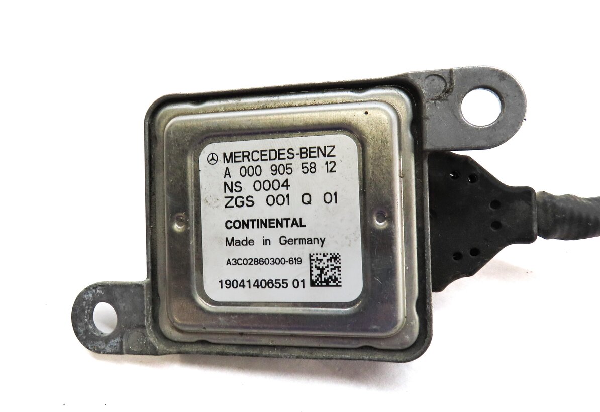 Thumbnail 5: 2012 MERCEDES ML350 (W166) 3.0L DIESEL OM642 ENGINE NOX SENSOR 0009055812