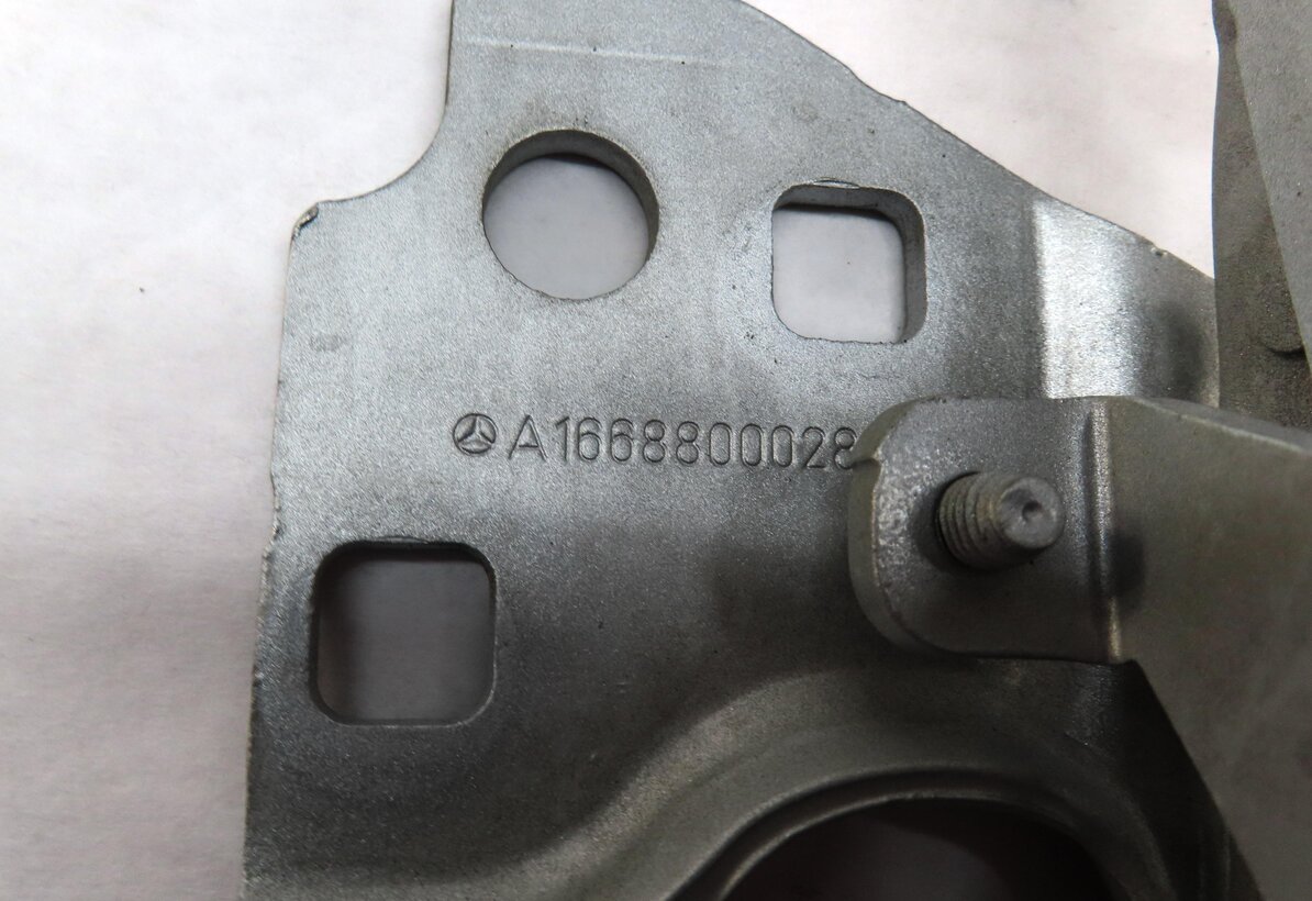 Thumbnail 7: 2012-2019 MERCEDES GL ML CLASS (W166 X166) FRONT HOOD HINGE SET (IRIDIUM SILVER)