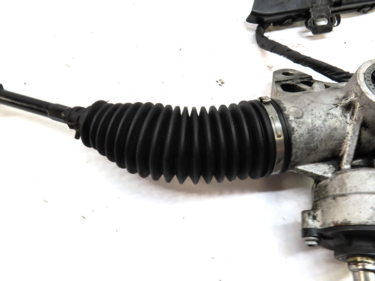Thumbnail 6: 2012 MERCEDES ML350 ML550 (W166) POWER STEERING GEAR RACK & PINION ASSEMBLY