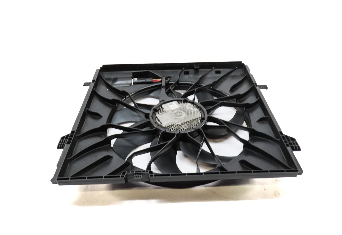 Thumbnail 4: 12-19 MERCEDES GL GLE GLS ML (W166 X166) 600 WATT RADIATOR COOLING FAN ASSEMBLY