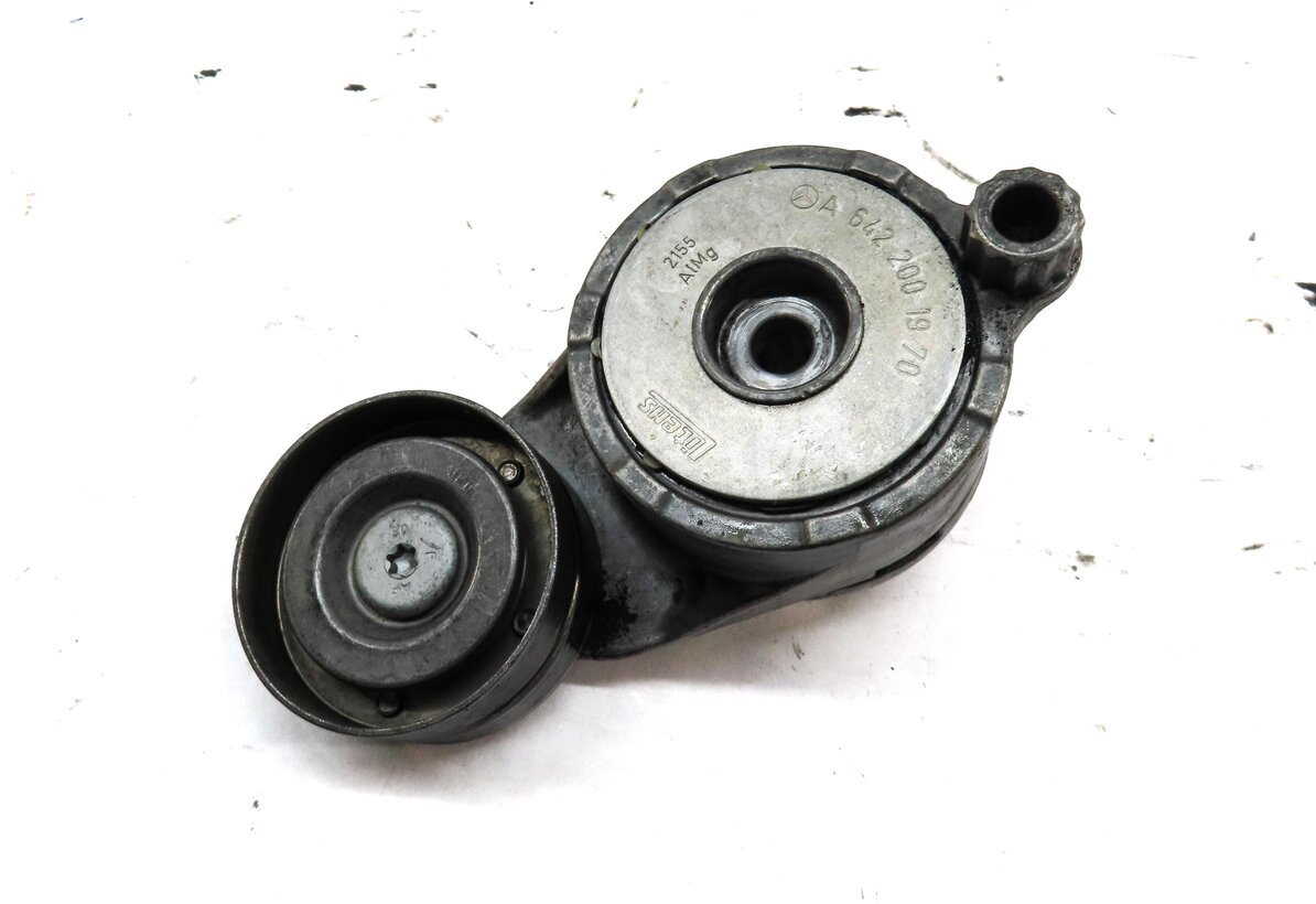 Thumbnail 4: 2012 MERCEDES ML350 (W166) 3.0L DIESEL OM642 ENGINE TENSIONER PULLEY 6422001970