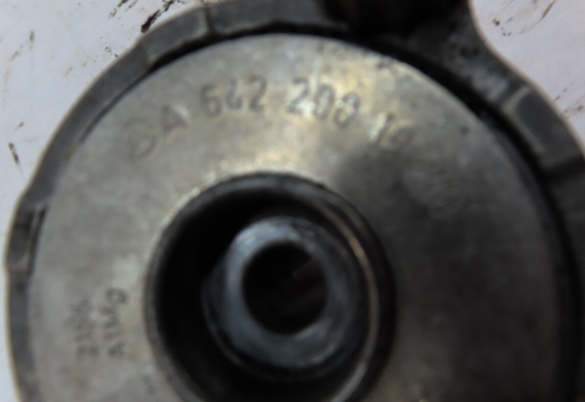 Thumbnail 5: 2012 MERCEDES ML350 (W166) 3.0L DIESEL OM642 ENGINE TENSIONER PULLEY 6422001970