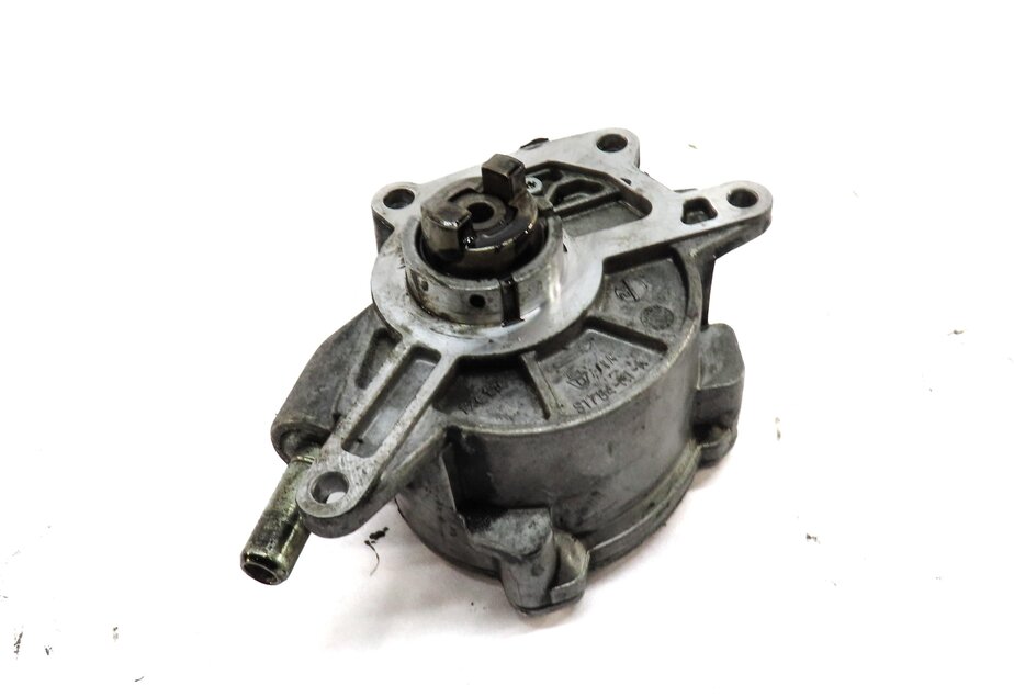 2012-2017 MERCEDES GL350 GLE350D GLS350D ML350 (W166 X166) DIESEL - VACUUM PUMP