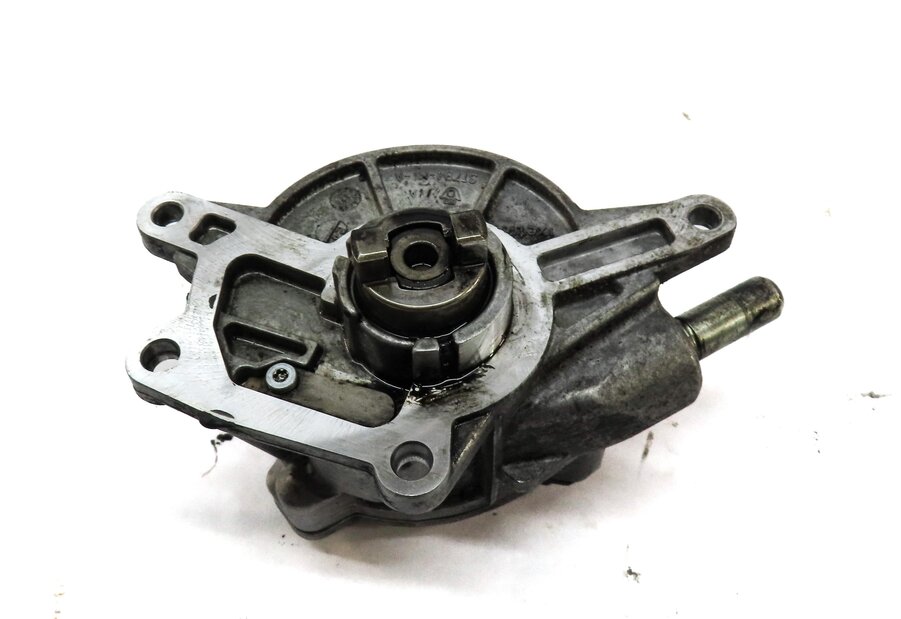 Thumbnail 3: 2012-2017 MERCEDES GL350 GLE350D GLS350D ML350 (W166 X166) DIESEL - VACUUM PUMP