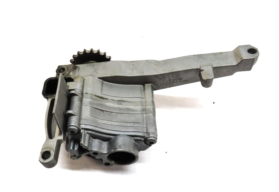 Thumbnail 3: 2012 MERCEDES ML350 (W166) 3.0L DIESEL OM642 ENGINE OIL PUMP 6421802801