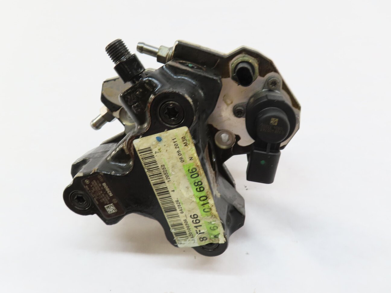 Thumbnail 5: 12-17 MERCEDES GL350 GLE350D ML350 S350 (W166 W221) DIESEL MECHANICAL FUEL PUMP