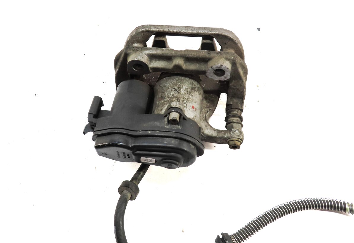 Thumbnail 4: 2012-2018 MERCEDES GLE300D GLE350 ML250 ML350 (W166) RIGHT REAR BRAKE CALIPER