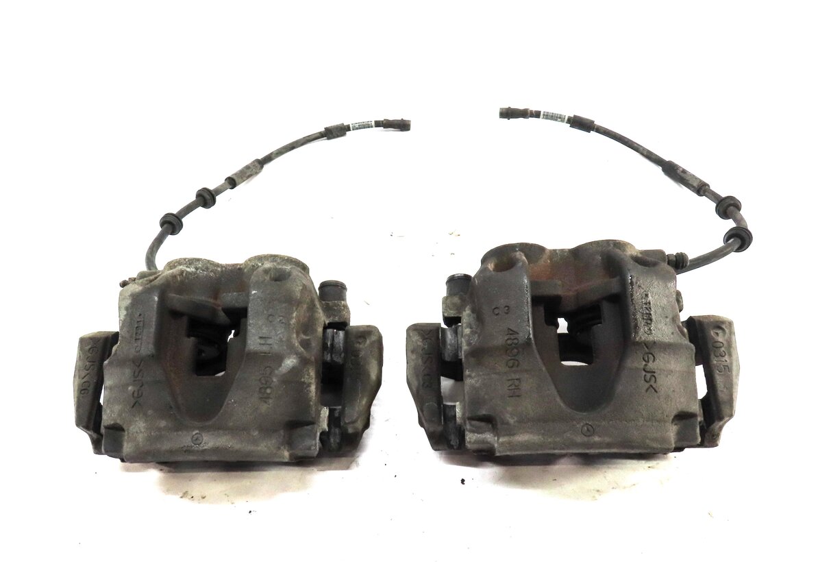 Thumbnail 2: 2012-2019 MERCEDES GL350 GL450 GLS350 ML350 (W166 X166) FRONT BRAKE CALIPER SET
