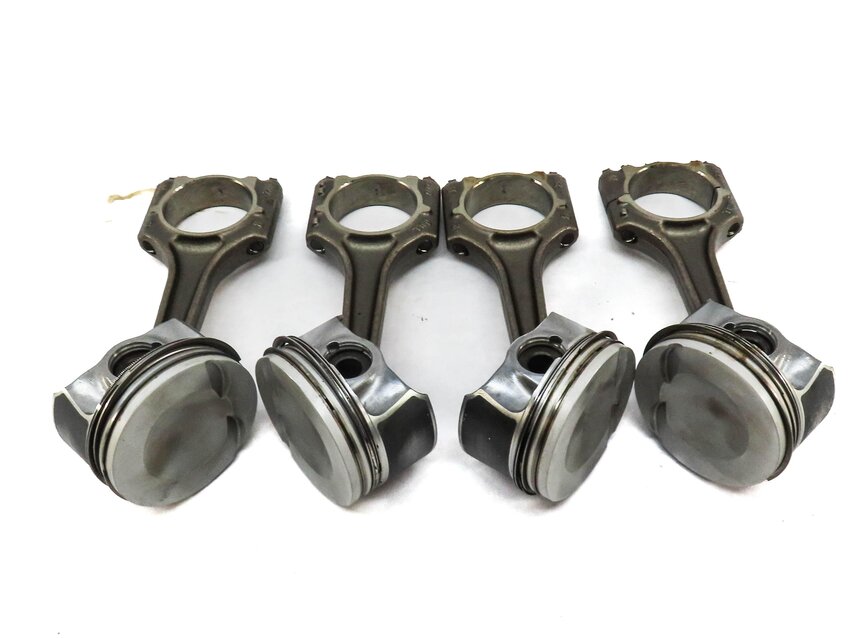 Thumbnail 1: 11-18 VW / AUDI - A3 A4 A5 A6 Q5 TT BEETLE JETTA TIGUAN - 2.0L TURBO PISTON SET4
