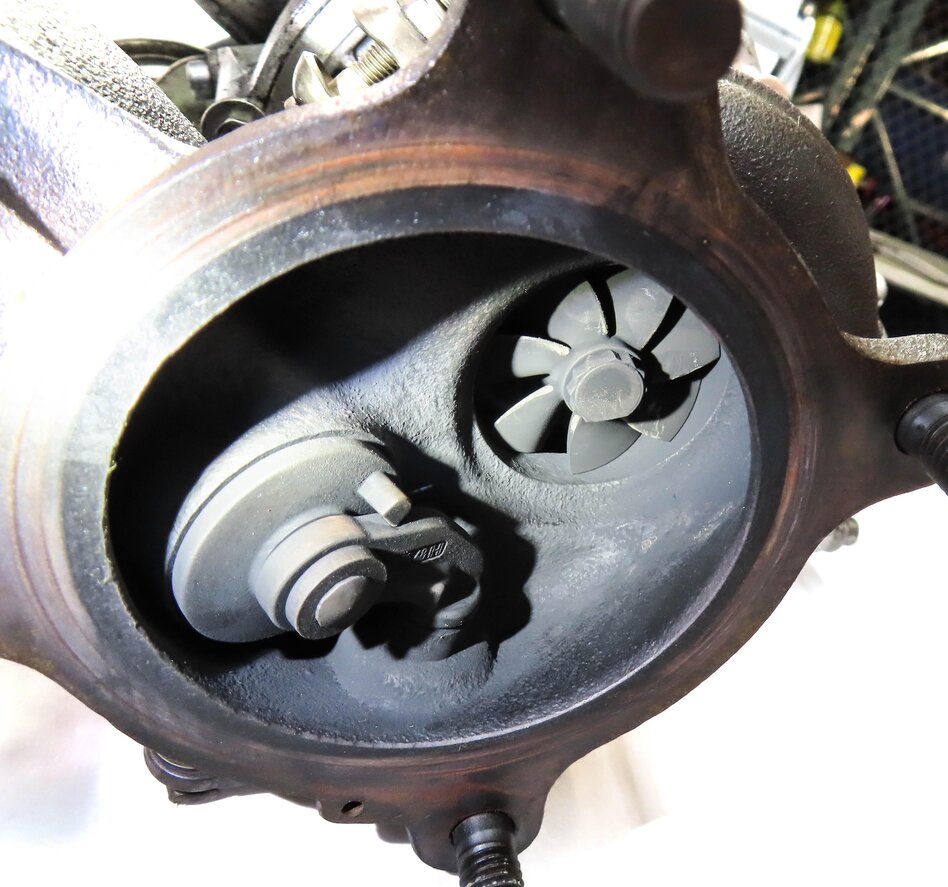 Thumbnail 7: 2012-2017 AUDI A4 A5 A6 Q5 ALLROAD (B8 8K 8R 8T) 2.0L TURBO ENGINE TURBOCHARGER