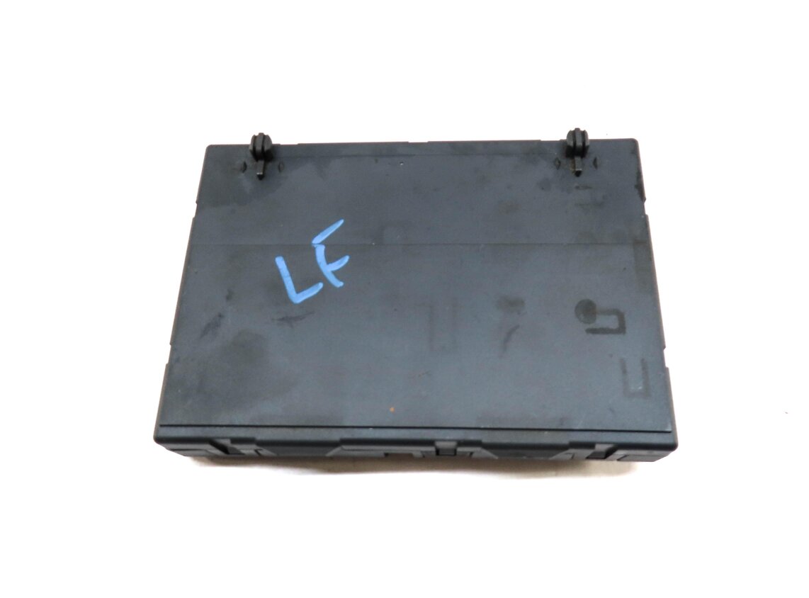 Thumbnail 2: 2016 AUDI A4 (B8 8K) FRONT LEFT DRIVER SEAT CONTROL MODULE 8K0959760D