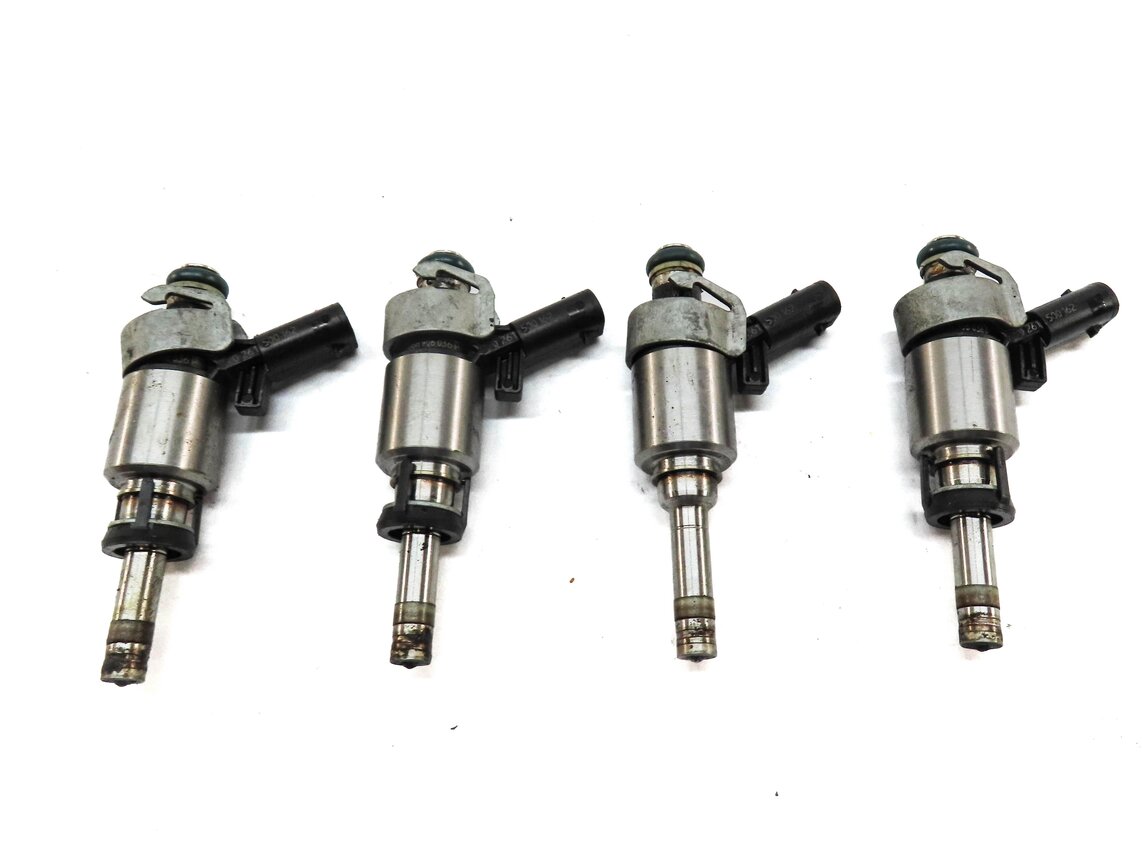 Thumbnail 3: 08-17 AUDI A3 A4 A5 A6 Q5 TT (8P B8 8K 8T 8R MK2 C7) 2.0L FSI FUEL INJECTOR SET4