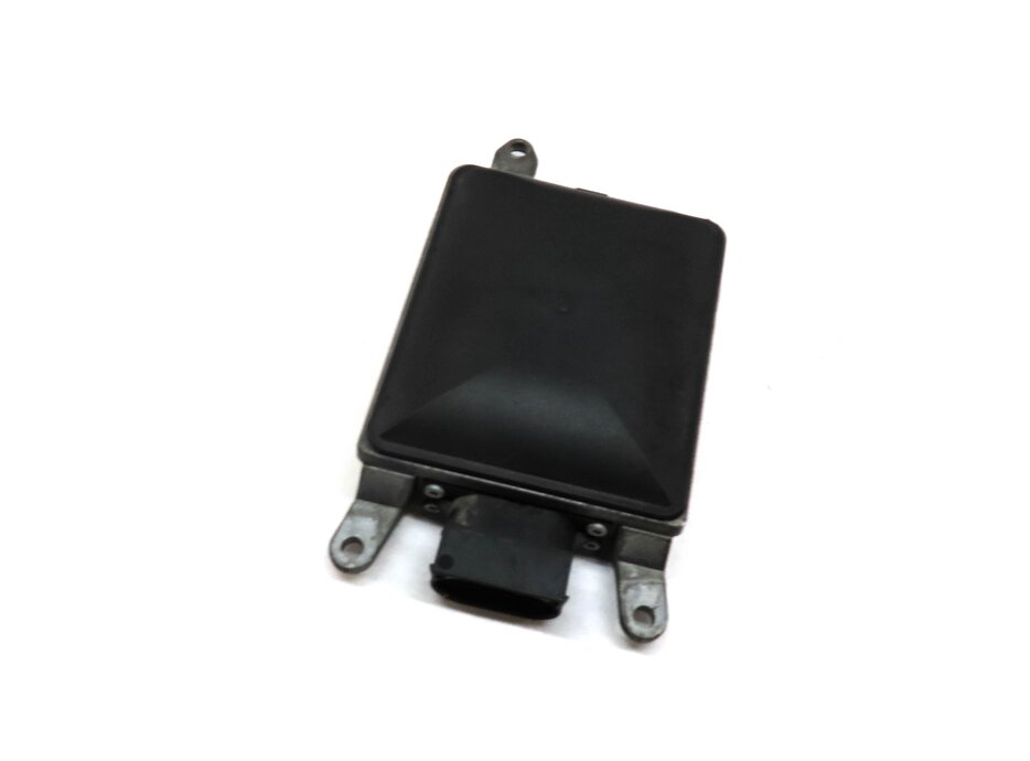 Thumbnail 1: 2013-2018 PORSCHE AUDI A4 A5 Q5 S4 S5 CAYENNE MACAN BLIND SPOT MODULE (SLAVE)