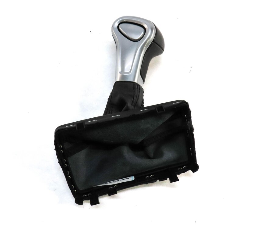 Thumbnail 2: 2016 AUDI A4 B8 8K FRONT CENTER CONSOLE SHIFT SHIFTER KNOB w/ BOOT SILVER BLACK