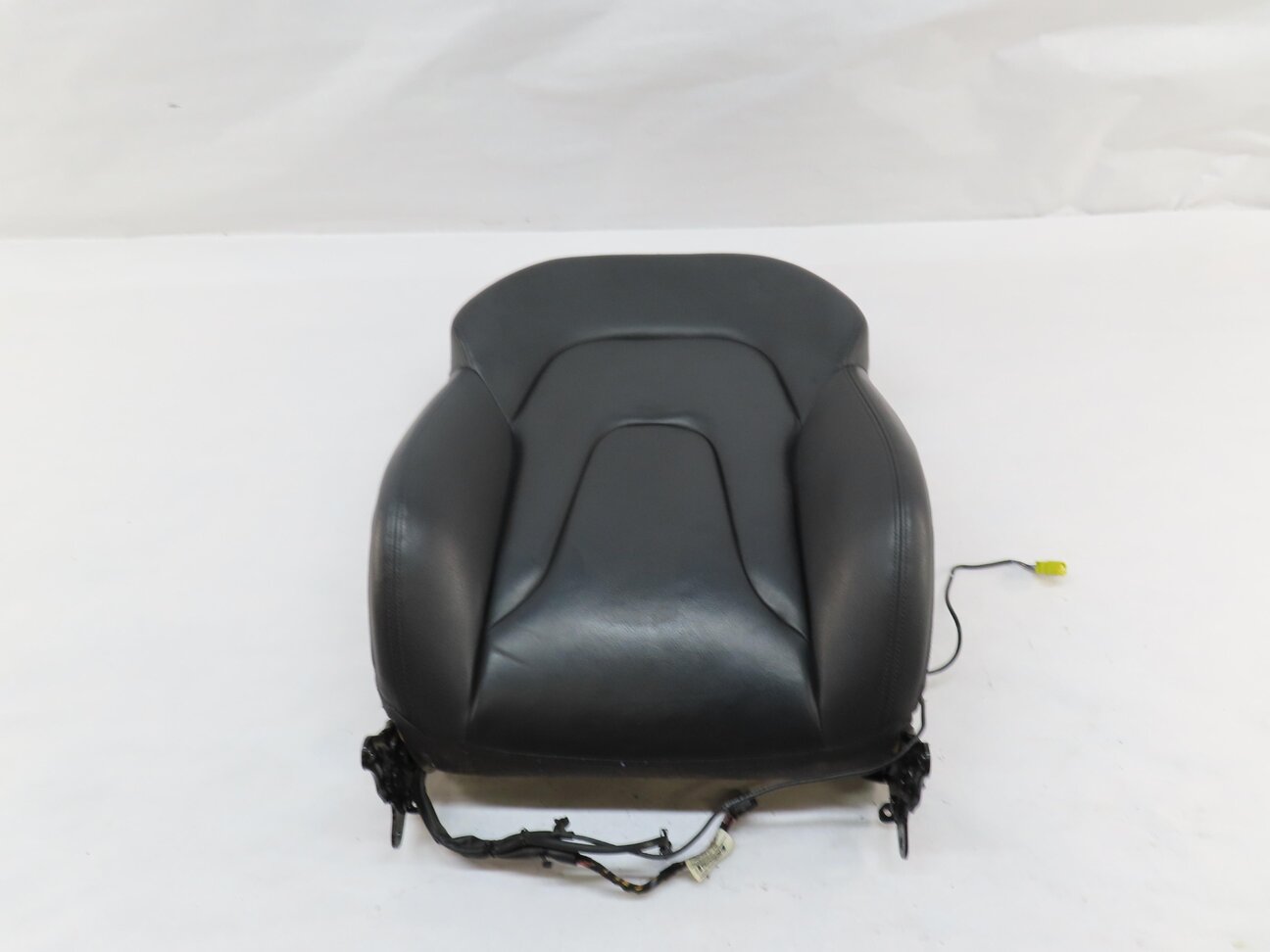 2016 AUDI A4 B8 8K FRONT RIGHT PASSENGER UPPER HEATED SPORT SEAT CUSHION (BLACK)